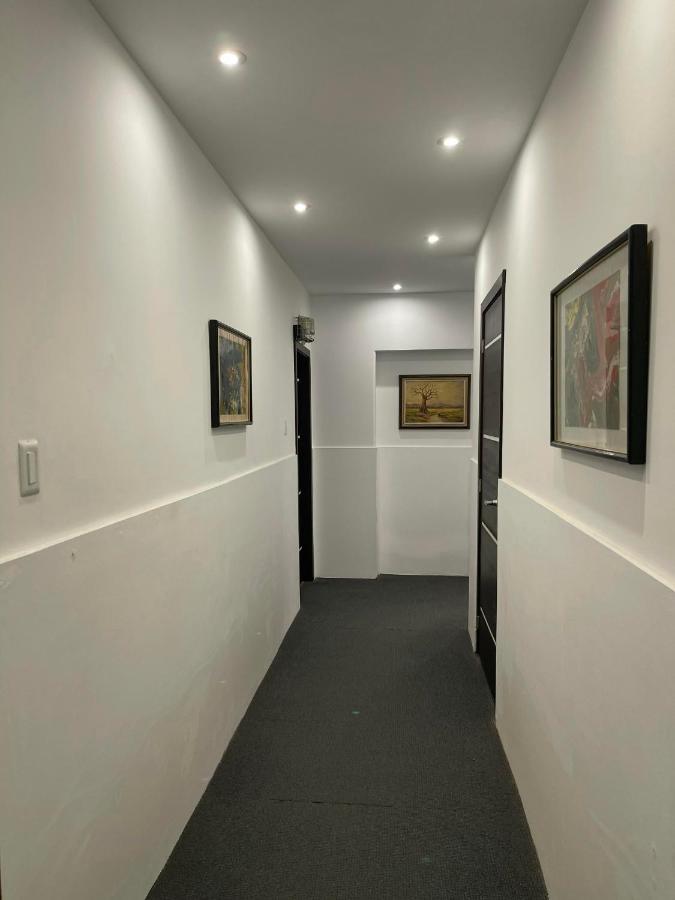 Alston Inn Hotel キト エクステリア 写真
