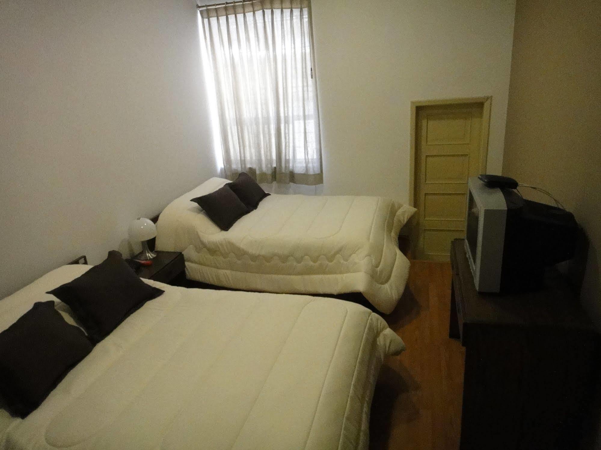 Alston Inn Hotel キト エクステリア 写真