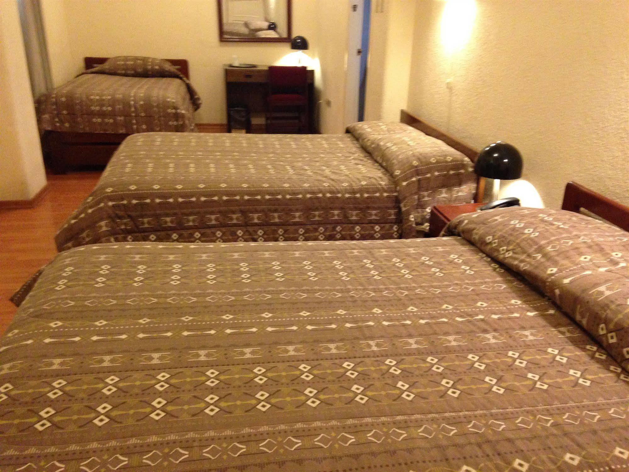 Alston Inn Hotel キト エクステリア 写真